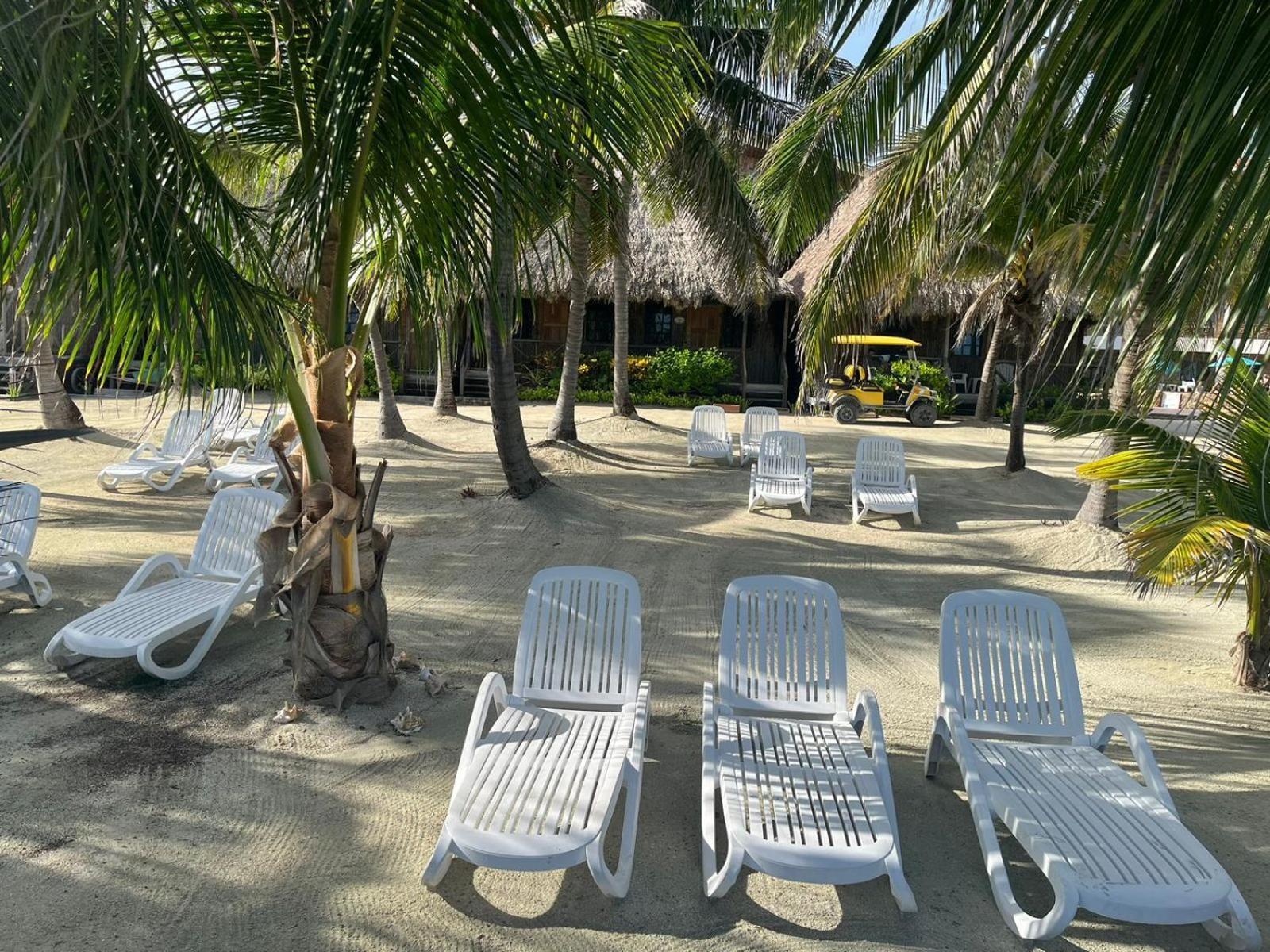 Captain Morgan'S Retreat San Pedro  Buitenkant foto