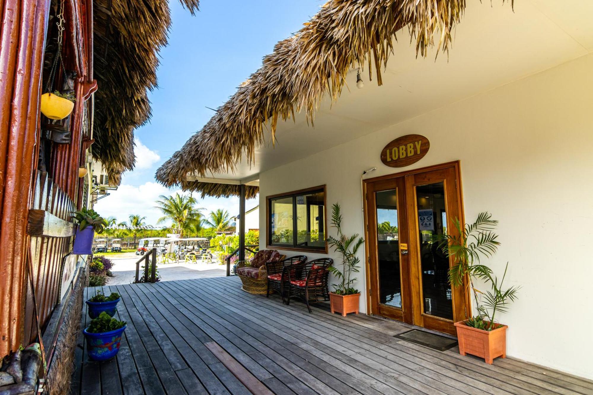 Captain Morgan'S Retreat San Pedro  Buitenkant foto